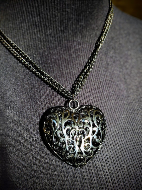 Floral Big Heart Necklace Floral Big Heart Necklace