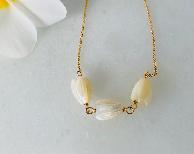 PEYTON mother of pearl pikake trio necklace