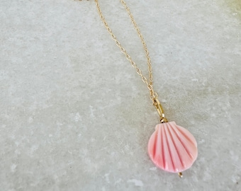 DELLA carved pink shell pendant necklace