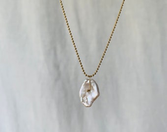 AVA pearl layering necklace
