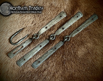 Early Medieval Hinges from Mästermyr