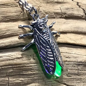 Uranium Firefly Cicada Pendant Necklace Fluorescent UV Reactive Vaseline Glass Bug Insect Nature Lover Bioluminescent Theme Entomology Gift