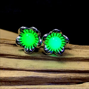 Small Uranium Flower Studs Fluorescent UV Post Earrings chartreuse green flower dainty ladies simple post earrings for night club rave party