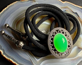 Uranium Glass Bolo Tie, UV Reactive