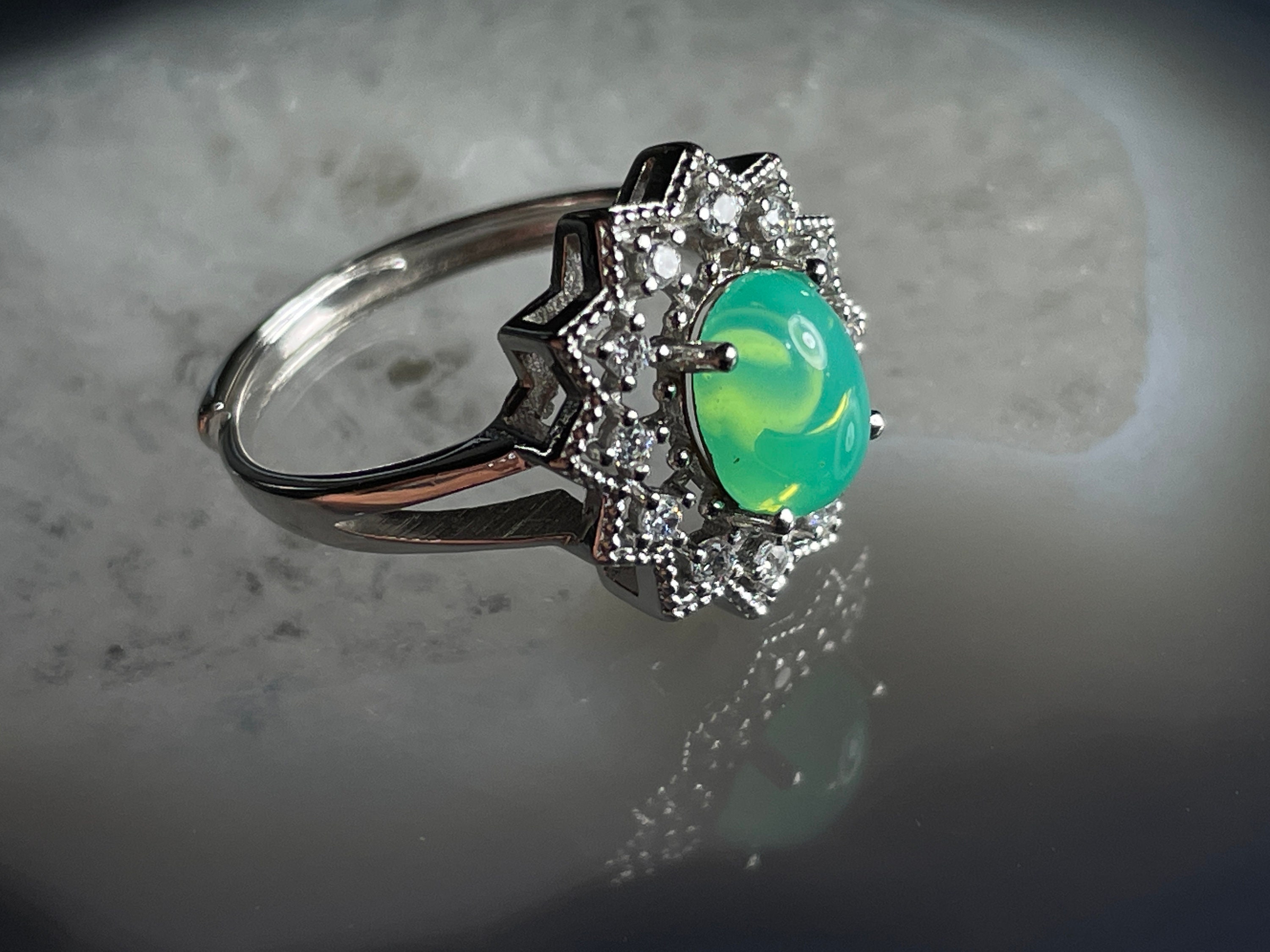 【VASEUL】Black Light Ring リング 指輪 Uv Black Light Ring - Etsy