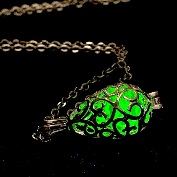 Uranium Teardrop Necklace Filigree Vaseline Glass Teardrop UV Reactive Pendant Victorian Lace Locket Ladies Gift Jewelry Silver or Gold