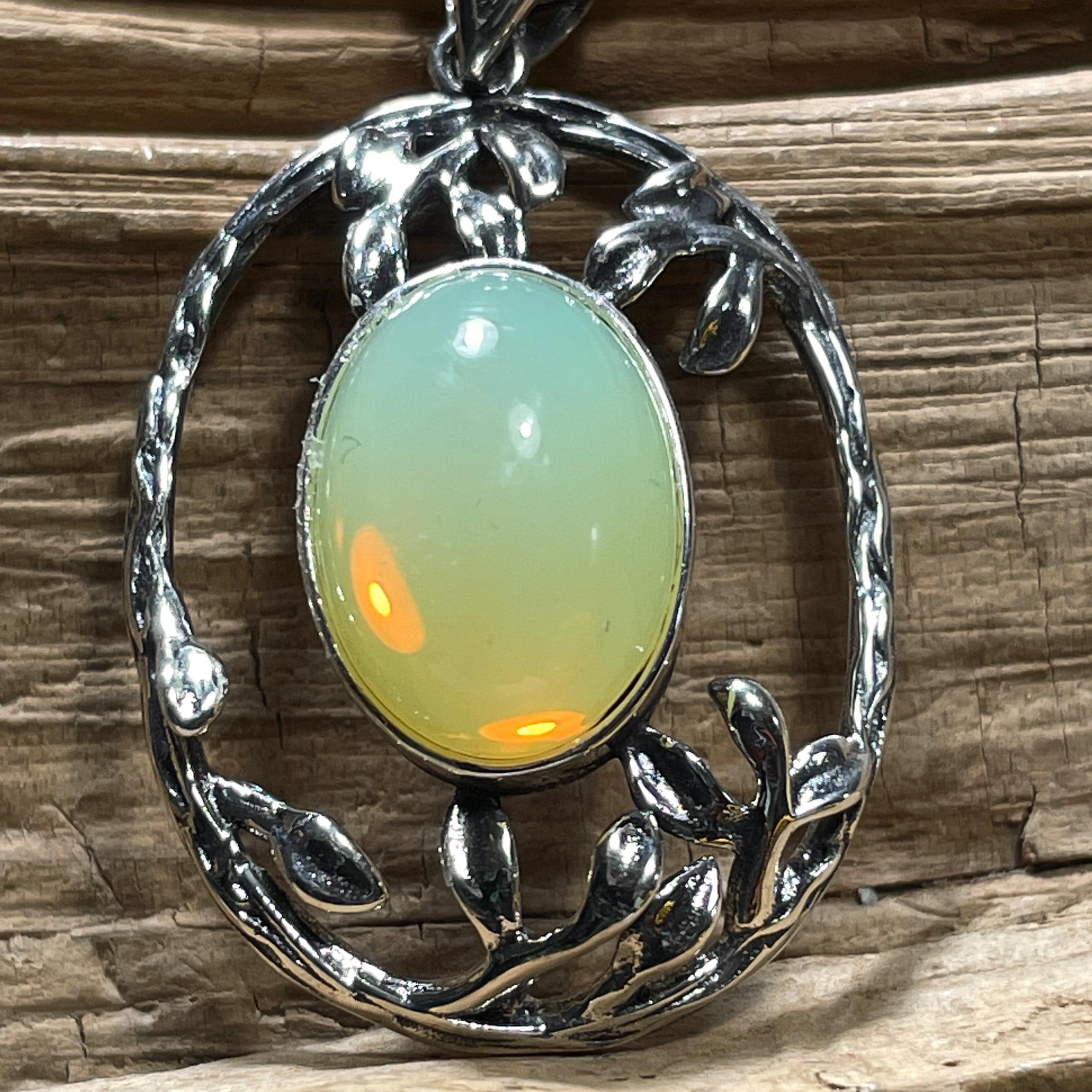 希少◆チェコ　ウランガラスヴィンテージネックレス◆Bijoux.M.G◆ワセリン 希少◇チェコ ウランガラスヴィンテージネックレス◇Bijoux.M.G