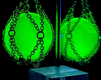 16-00g Uranium Glass Ear Weight PAIR Fluorescent Spherical Chained Ear Hangers Transparent Green Glass UV reactive vintage marbles