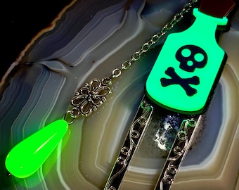 Poison Bottle Hair Stick with Uranium Glass Accent, UV reactive