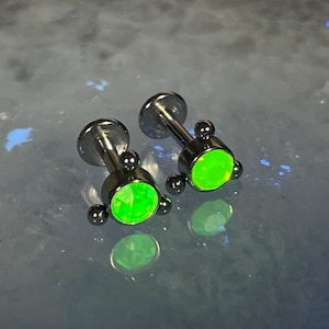 Uranium Glass Labret 6mm Stud Body Jewelry SINGLE 16g Stainless Steel Titanium UV reactive Yellow Opal Jonquil Vaseline Glass Body Piercing