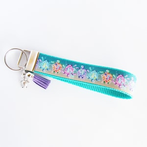 Sea Turtle Key Fob - Sea Turtle Keychain - Ocean Life Key Fob - Marine Life Key Fob - Sea Turtle Wristlet - Aquarium Turtle Gifts Under 10