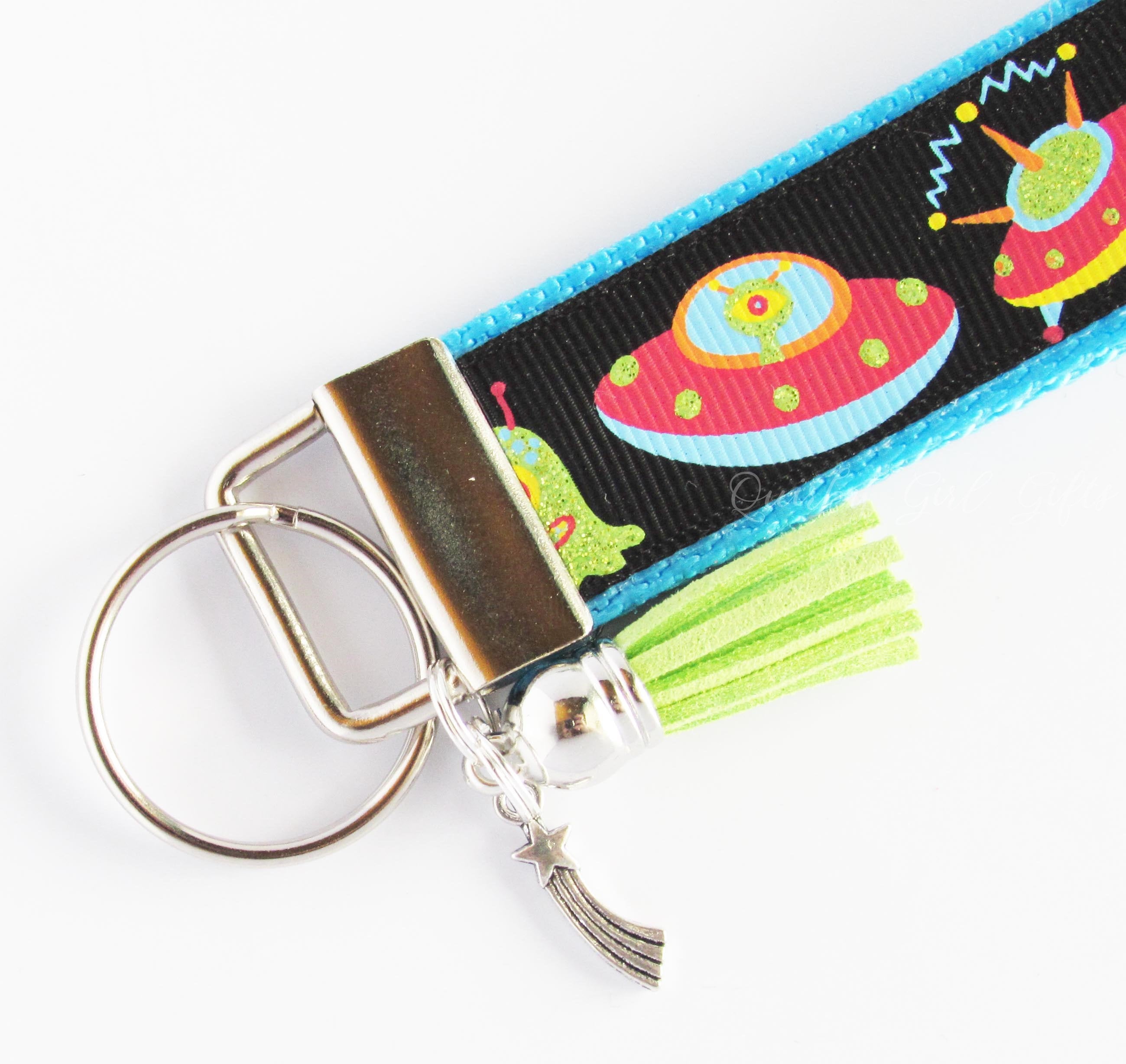 Alien UFO Keychain – Rainbow Spaceship Key Fob With Charm - Etsy