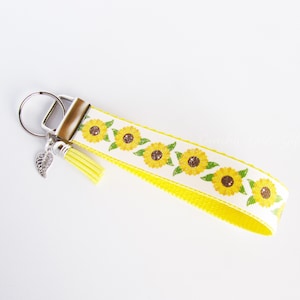 Sunflower Key Fob - Sunflower Keychain - Flower Key Fob - Sunflower Gift Under 10  for Her - Floral Gift - Sunflower Wristlet - Flower Gifts