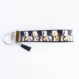 Chess Key Fob - Chess Keychain - Chess Wristlet - Chessmen Key Fob - King Queen Bishop Knight Rook Pawn Chess Pieces - Chess Player Gifts