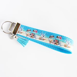 Beach Seashell Key Fob Wristlet - Shell Collector Key Fob - Shell Keychain - Ocean Wristlet - Seashell Gifts For Her - Beach Lover Key Fob