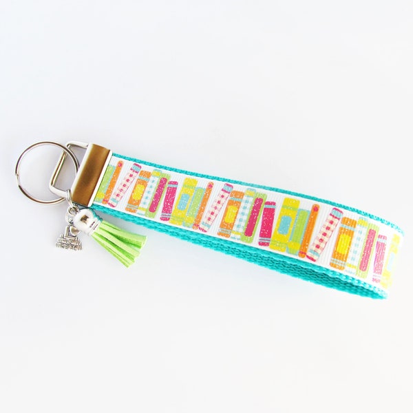 Book Key Fob - Books Keychain - Reading Key Fob - I Love To Read Key Fob - Reader Gift - Book Lover Gift - Book Club Gift - Literary Key Fob