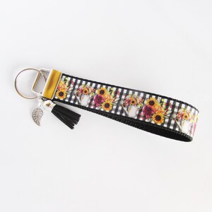 Sunflower Watering Can Key Fob - Sunflower Keychain - Floral Gifts Under 10 - Sunflower Wristlet - Sunflower Gifts For Her - Floral Key Fob