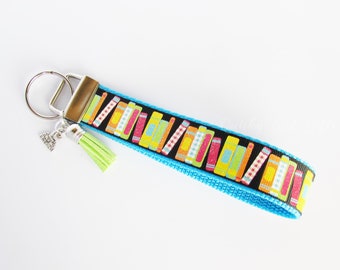 Book Key Fob - Book Keychain - Book Lover Gift - Book Club Gift - Literary Key Fob - Reading Key Fob - I Love To Read Key Fob - Reader Gift