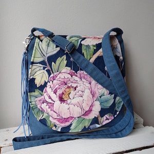 Sac bleu de taille moyenne, accessoire vestimentaire unique, sac à bandoulière écologique, cadeau pour un romantique, sac à main à motif floral, sac de transport toute la journée