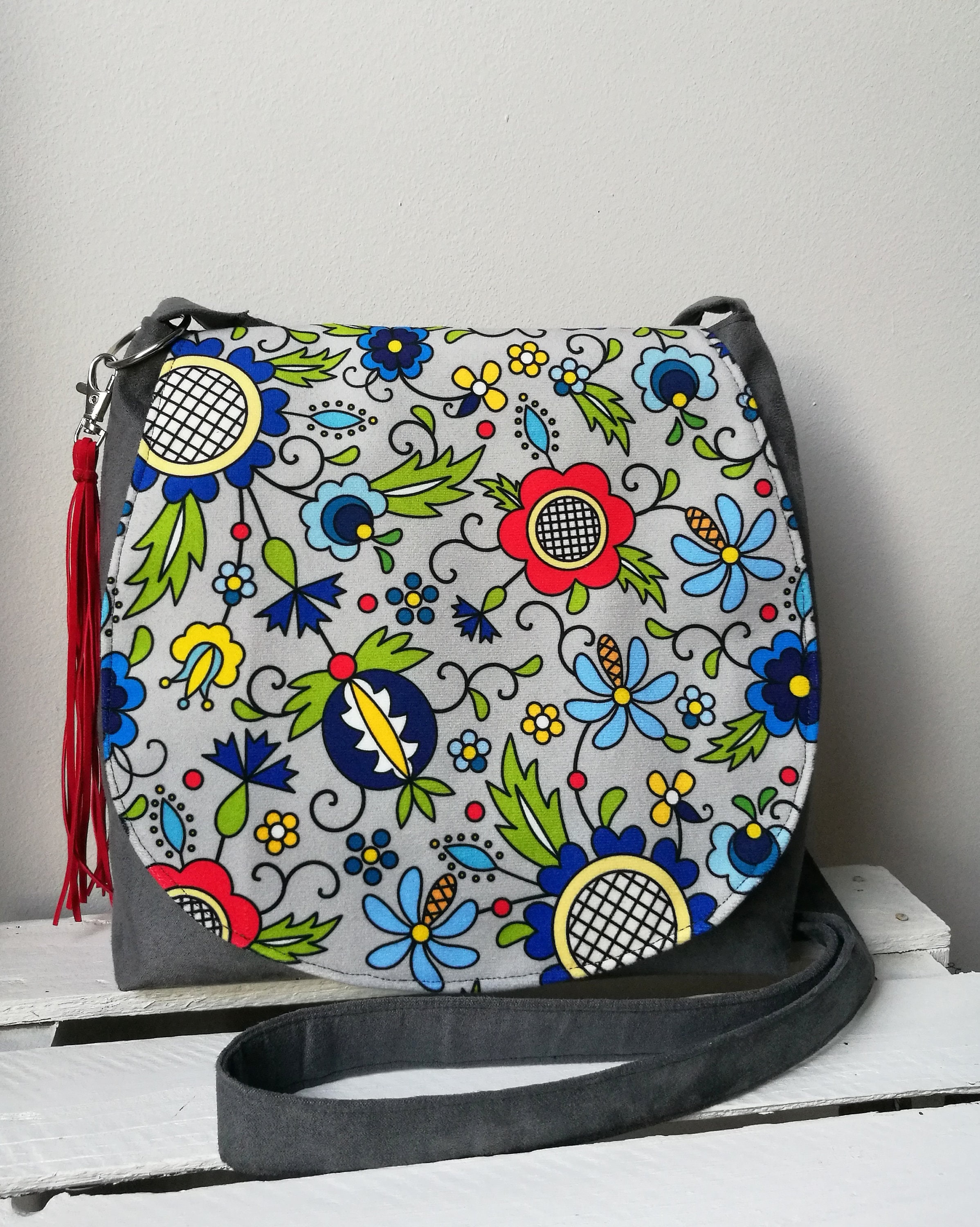 Gray Handbag With a Folk Motif, Vegan Messenger Bag, Polish  display picture 1