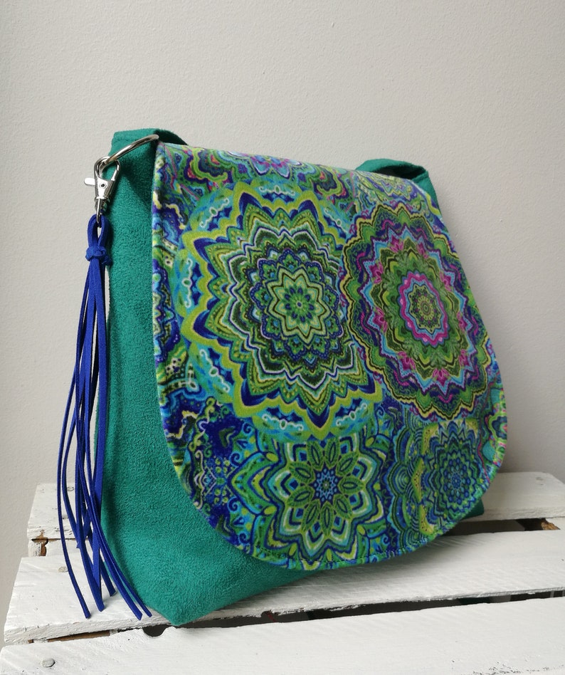 Green mandala bag, hippie bag, boho messenger bag, vegan crossbody bag, medium sized bag, festival bag, boho chic bag, sling crossbody bag zdjęcie 3