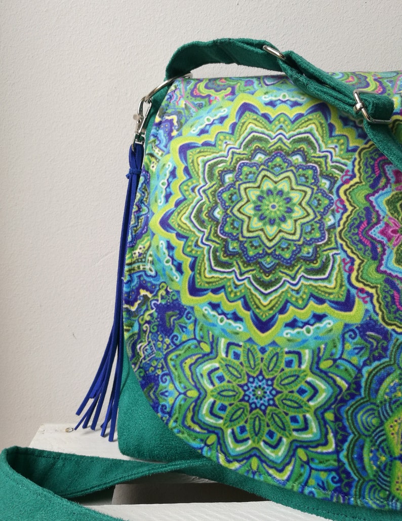 Green mandala bag, hippie bag, boho messenger bag, vegan crossbody bag, medium sized bag, festival bag, boho chic bag, sling crossbody bag zdjęcie 5