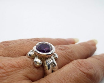 bi29, exceptional ring for an exceptional Women, recycled silver, purple zircon