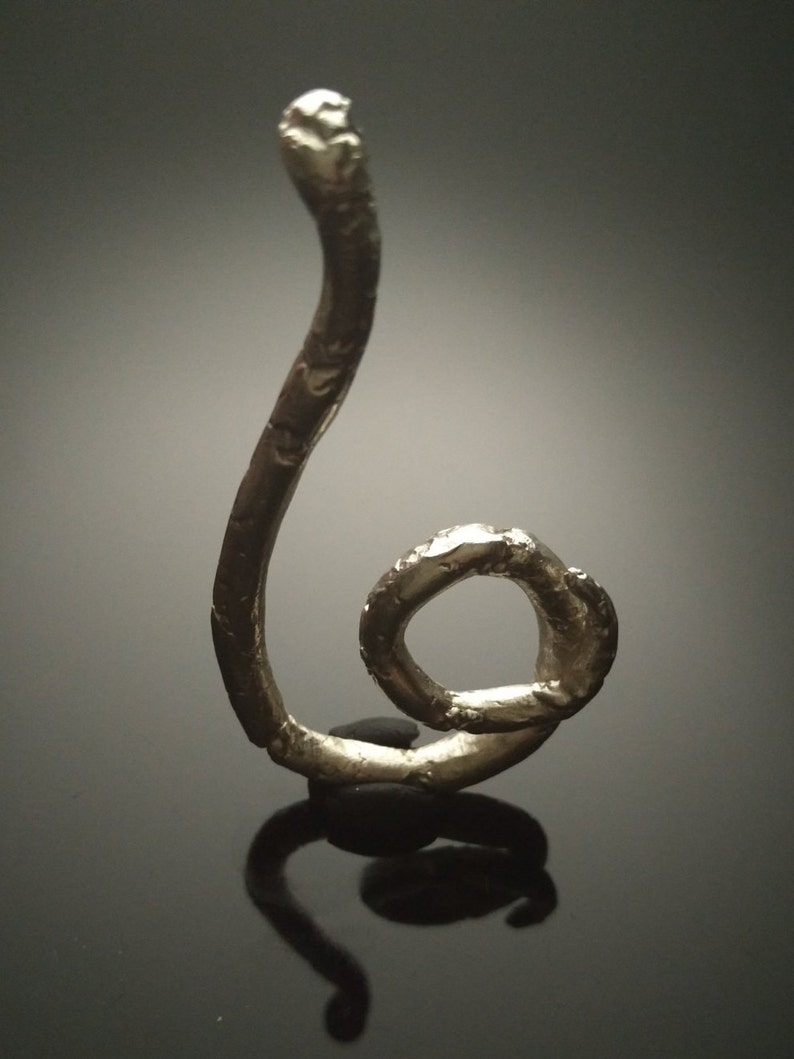 Sculpting spiral silver pendant image 2