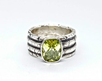 bi4, bohemian ring, recycled silver, peridot