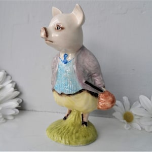 Vintage ROYAL ALBERT Pigling Bland  figurine ~ Beatrix Potter