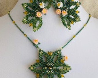 Il seme,il fiore,la vita              Tessitura di Perline, Weaving Beads, fiori, flowers, parure, necklace, earrings, collana, orecchini
