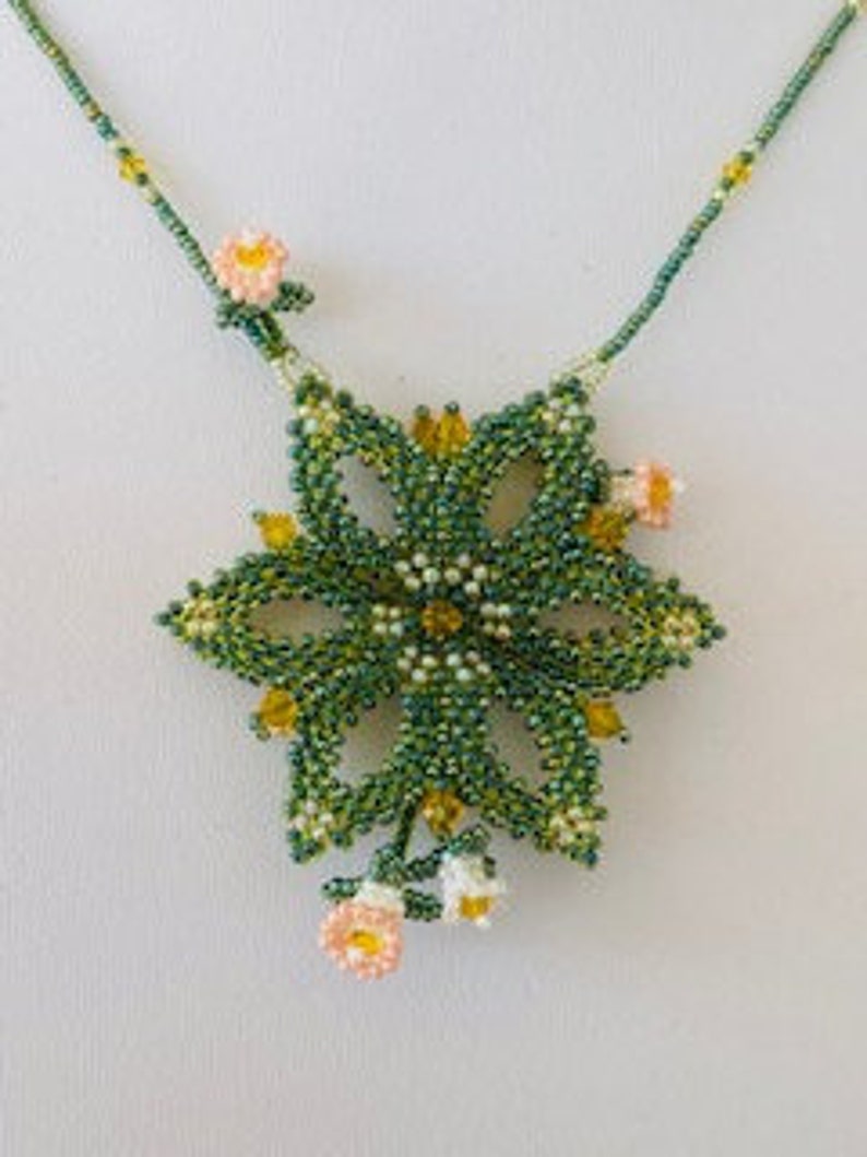 Il seme,il fiore,la vita Tessitura di Perline, Weaving Beads, fiori, flowers, parure, necklace, earrings, collana, orecchini immagine 3