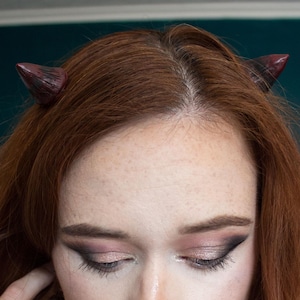 赤いミニホーン - ハロウィンコスチューム - ホーンヘアクリップ