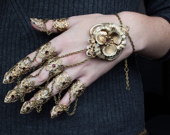Full Hand Jewellery - Golden Rose Hand Pieces - Vampire Armour - Wedding Gift - Gift for Her - Wedding Favour - Claw rings - Asian Bridal