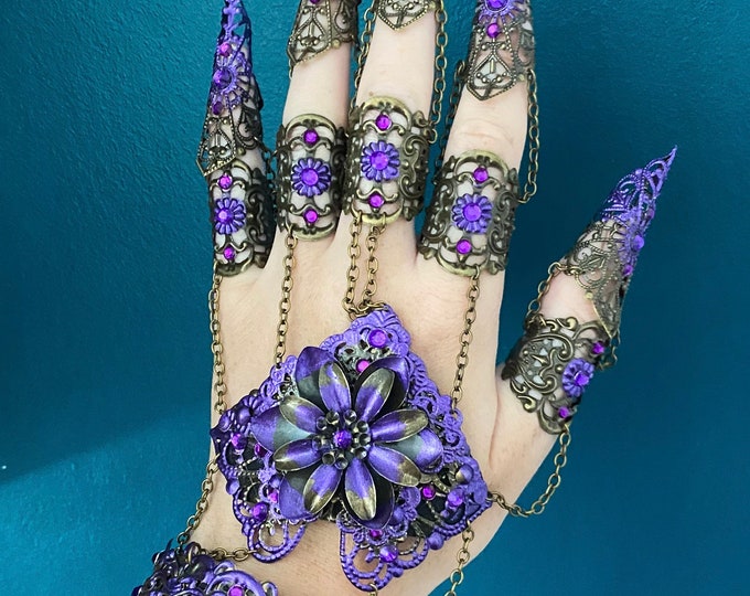 Purple Witch Hand Set