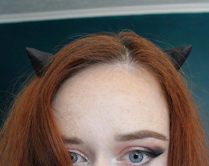 Mini Horns in Black