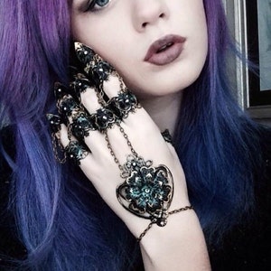 Finger Claws - Full Hand Black Dahlia - Adjustable Armour Rings - Gothic Fashion - Alternative Wedding - Halloween Costume - Witch Claws