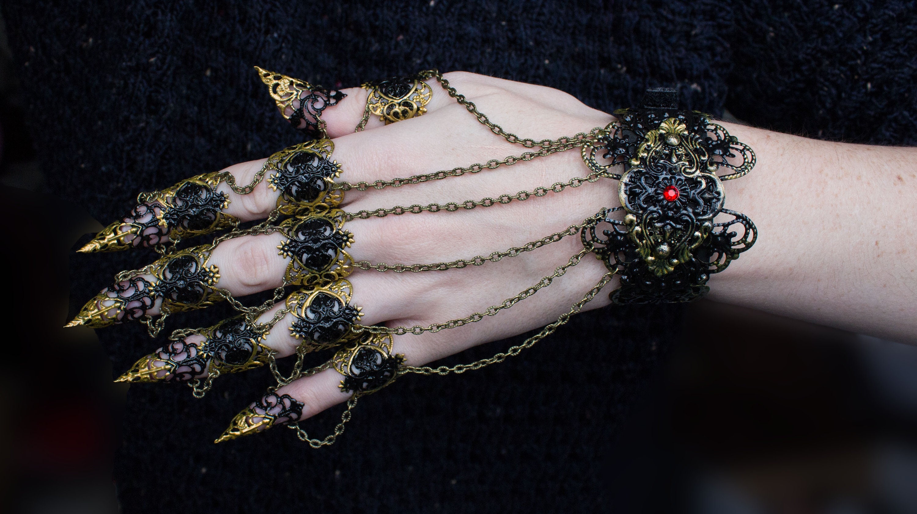 Rings Full Hand Claws Nail Rings Steampunk Etsy in 2020 | Claw ring, Nail a...