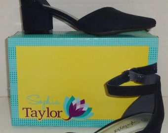 Sophia Taylor Womens 7M Black Shoes Suede Low Heel Ankle Strap