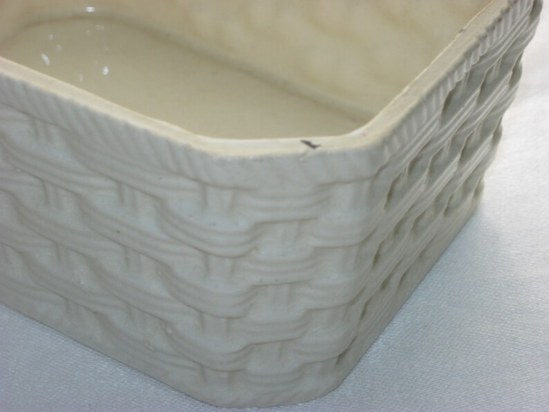 Japan Basket Weave Box Vintage Trinket Box Trinket Box with 3D Flowers