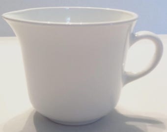 Pyroceram Tableware Vintage Centura by Corning White Tulip Dinner Plates 10.5
