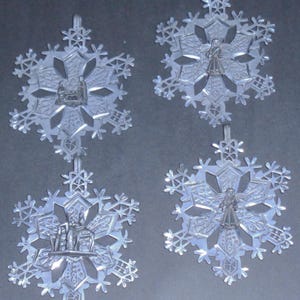 Vintage RR Pewter Snowflake Christmas Ornaments - Set 4
