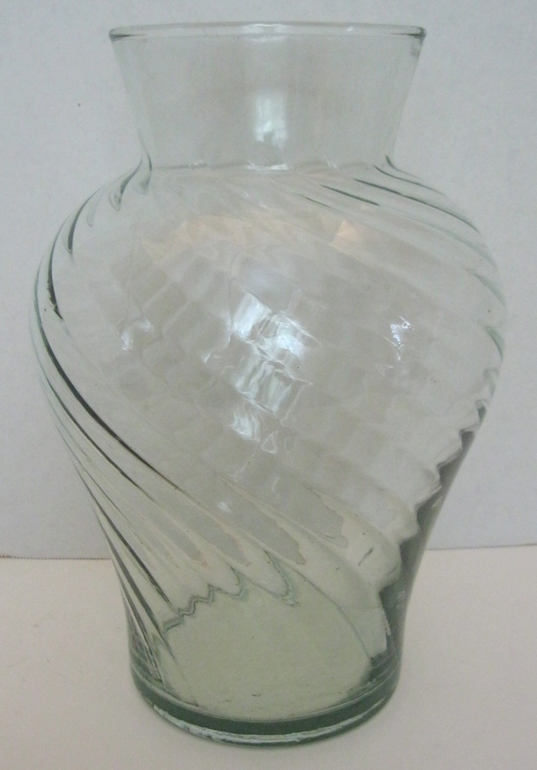 Vintage Optic Glass Vase Swirl Ribbed Vase Green Under Tone Etsy