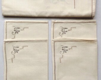 Vintage Embroidered Linen Tablecloth & Napkins - Real Hand Made Tag - 5 pc set - NOS