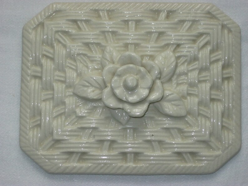 Japan Basket Weave Box Vintage Trinket Box Trinket Box with 3D Flowers