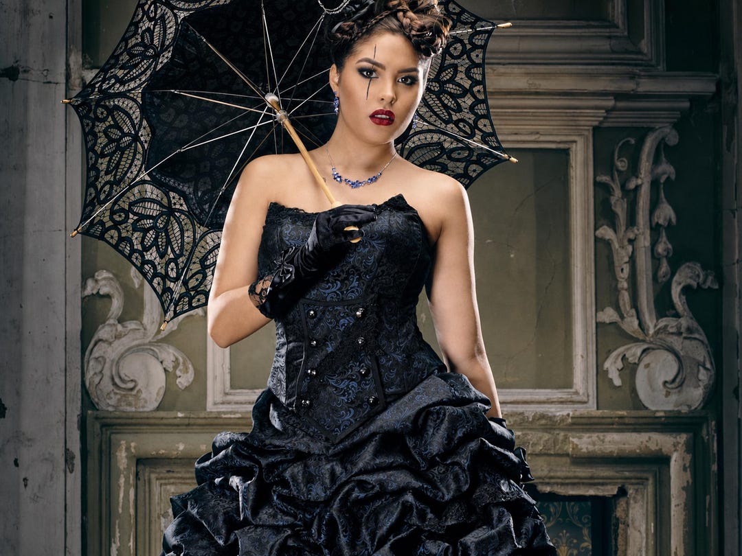 extravagant black dress Extraordinary Gothic Wedding Gown, Wedding Gown, Victorian Gown, Vampire Gown, Barock Kleid shahida dress mermaidThis dress could be Size:0 (US 4-6) My 30th Birthday Outfit