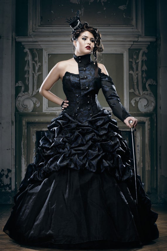 Extraordinary Black Gothic Wedding Gown 