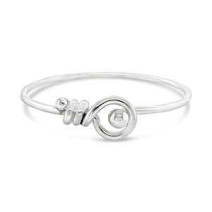 Made on Cape Cod. Twisted Sandbar Knot Bracelet. Handmade in solid silver. Free Shipping in Box