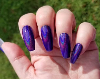 Vividly Violet press on false acrylic nails, hand painted