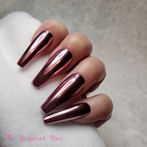 Pink Champagne Chrome press on false acrylic nails, hand painted